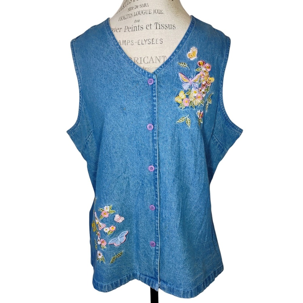 NWT Country Store Denim Vest Top Womens 1X Blue Butterfly Embroidery Cottage